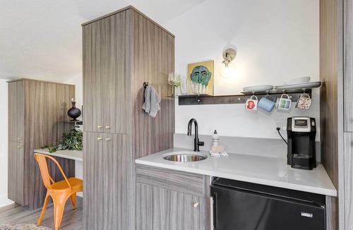 Quail Ridge Apartment | Stylish & Modern Boise Studio w/Foothills Views!