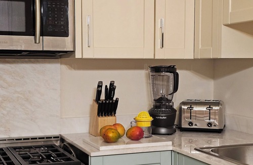 Douglas Apartment | Stylist beach feel 3 bedrm/1 bath garden apt. is located in lovely Coral Gables