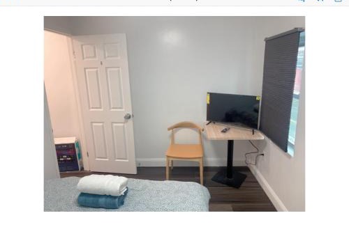 Downtown Baltimore House | Stylist bedroom central of Baltimore