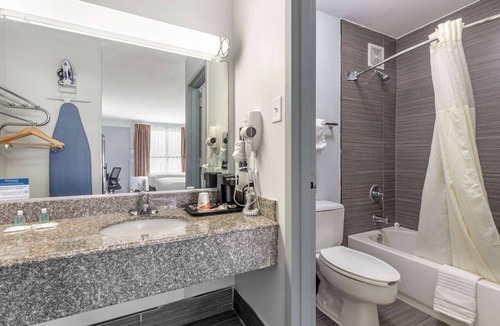 Gainesville Hotel | Suburban Studios Gainesville