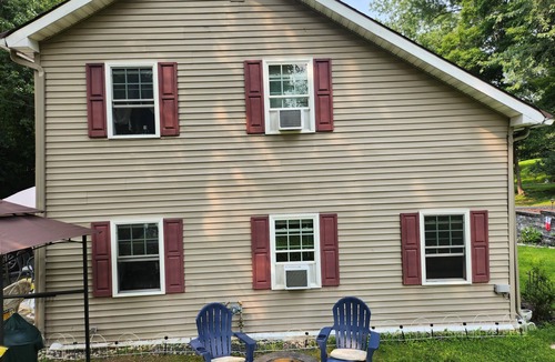 Troy House | Suite East Side