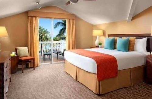 Truman Annex Resort | Sunset Harbor | Marina | Hot Tub | Pool | Concierge