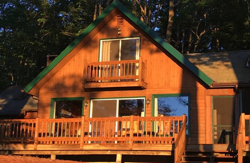 Harrison House | Sunsets, Waterfront, Sleeps 9,