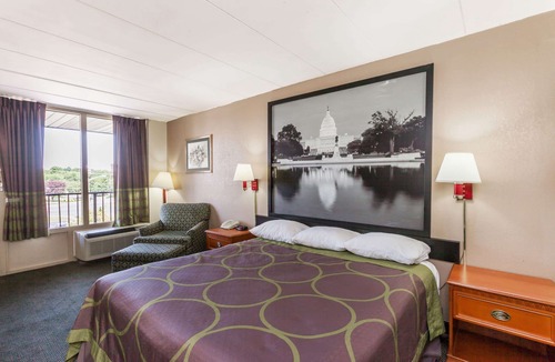 Manassas Hotel | Super 8 by Wyndham Manassas