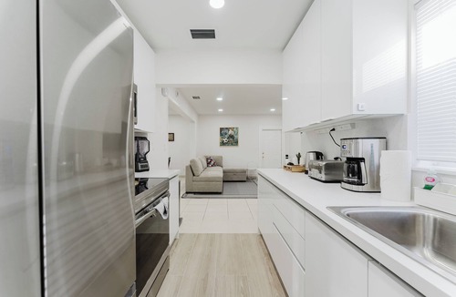 Coral Terrace House | SW Hideaway 74: MAJOR INTERNATIONAL SPORTING EVENT Ready 3BR Miami Home Near It All