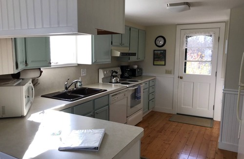 Southwest Harbor Cottage | Sweet 2 BR Cottage With Harbor Views, Walk To Downtown Southwest Harbor