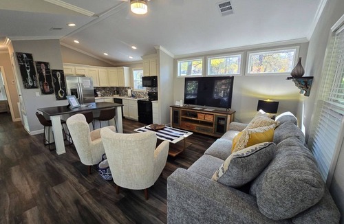 Broken Bow Cabin | Sweethart | Romantic Getaway | Hot Tub | Keyless