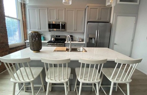 Over-the-Rhine Apartment | SWIZZLE: Explore OTR/Downtown from Rhinegeist