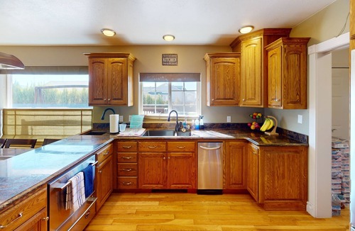 Parowan Bed & Breakfast | Tacit Shadow - Single/Queen Sleeps 3