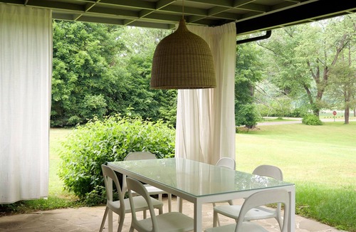 West Falls House | Tasteful Riverfront Mid-Century Modern Bungalow — 4 season rental