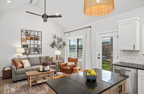Fredericksburg Apartment | The Burg's Nest | Brand New Luxury Suite