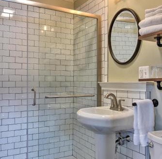 Keene Hotel | The Burrell House