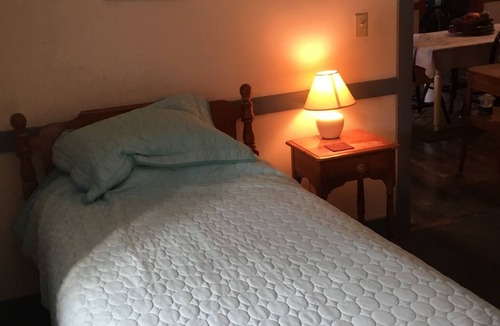 West Newfield House | The Chellis House at 111 Elm St Newfield ME … private 2 floor accommodation