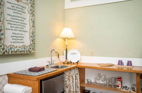 Harrisonburg Cottage | The Clover - Cottage