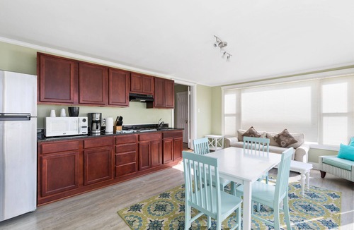 Ogunquit Hotel | The Colonial Inn