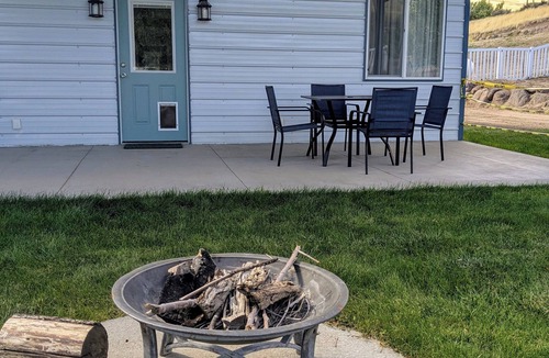 Sweet House | The Guest House at Roystone Hot Springs