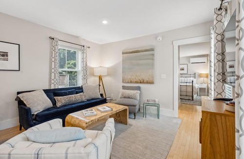 West End Apartment | The Heart of the West End #4