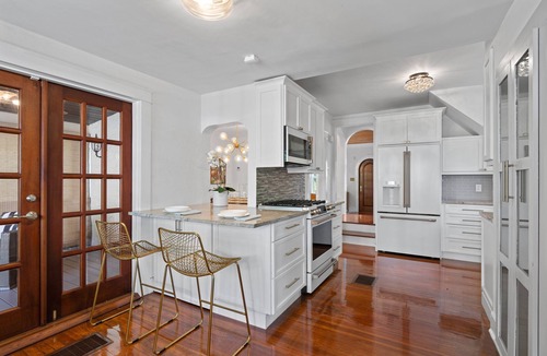 Flamingo Parks House | The Historic Flamingo Falls Estate - Sleeps 10!