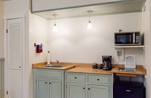 Stonington Apartment | The Isaac Evans - Inn on the Harbor