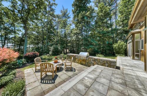 Kittery Point House | The Lodge at Seapoint Beach