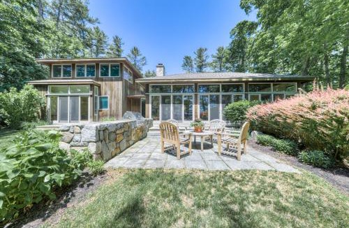 Kittery Point House | The Lodge at Seapoint Beach