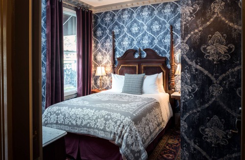 Lower Pacific Heights Bed & Breakfast | The Monte Cristo