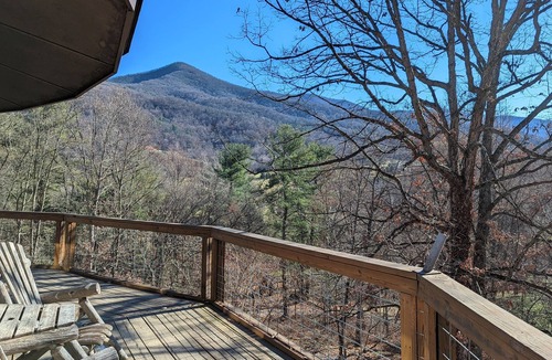 Luray Cabin | The Round House – Views for Days!
