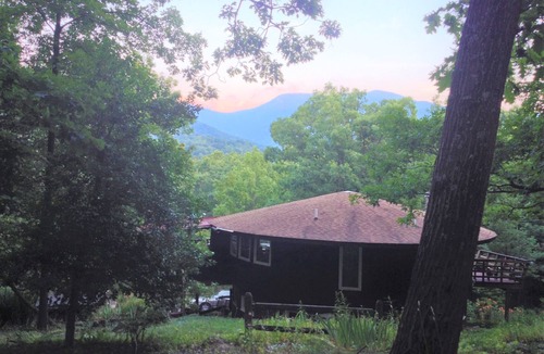 Luray Cabin | The Round House – Views for Days!