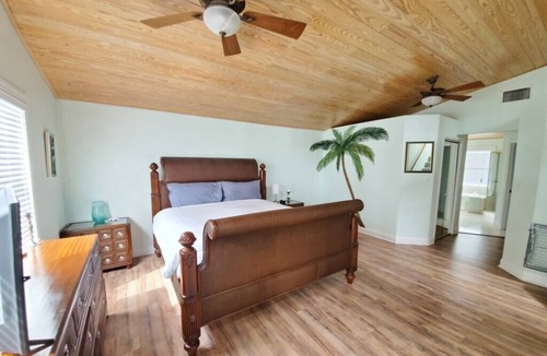 Crescent Beach House | The Summer House - All