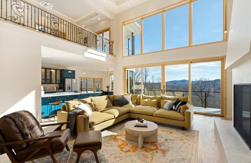 South Fork House | The Vale