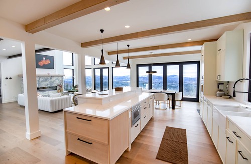 Windham House | *The View* ski in/out modern luxury at Windham Mountain Resort