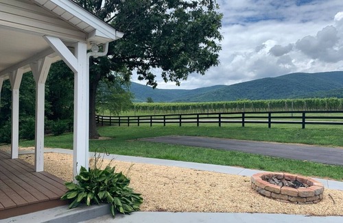 Batesville House | This house is a 3 bedroom(s), 2.5 bathrooms, located in Crozet, VA.
