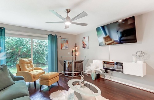 Finneytown Condo | This modern peaceful and centrally-located place perfect get away