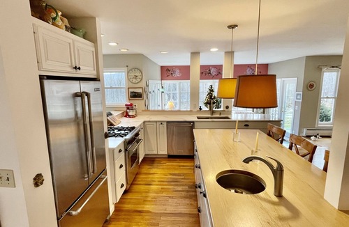 Manchester Center House | Three Maple Drive Contemporary with Beautiful Views