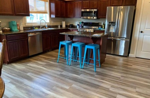 Enumclaw House | Thunder Ridge Hideaway