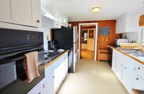 Tenants Harbor House | Tideriver, waterfront cottage in Maine