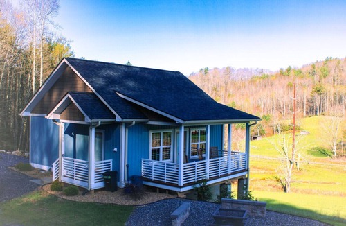 West Jefferson House | Tiny 2br Cabin w/View | Grill | Fire Pit #4