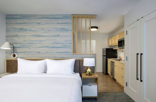 Central Newport News Hotel | Towneplace Suites By Marriott Newport News Airport