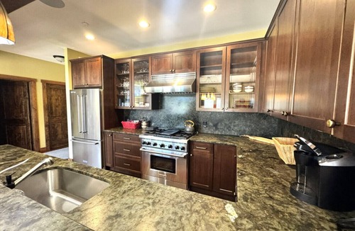 West Dover Villa | Trailedge Townhome-Ski on/off, Walk to lodge