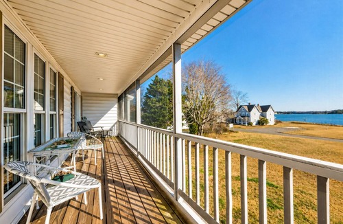 Morattico House | Tranquil 4-bedroom house with beautiful views in charming Lancaster