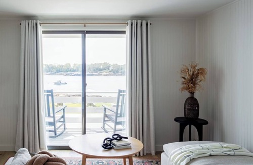 Ocean Point Hotel | Tranquil Coastal Room with Stunning Ocean Views and Private Beach Access