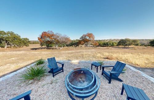 Hye House | Tranquil Farmstead with Beautiful Views of the Country, Fire pit