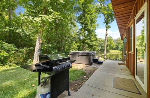 Luray House | Tranquility Awaits: Shenandoah Riverfront Retreat!