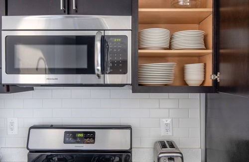 Bethesda Apartment | Trendy Bethesda 2BR w/Doorman & Pool, nr Metro & Dining, by Blueground