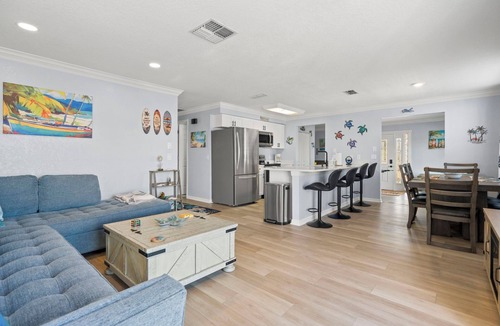 Spring Hill House | Turtle Cove - Hernando Beach Waterfront, w/Kayaks & Arcade Games!