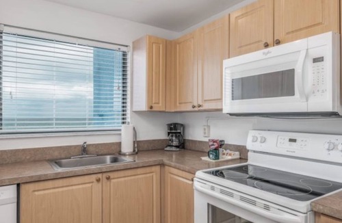 Hutchinson Island South Resort | Two Bedroom, Ocean Front, Luxury Condo, Jensen Beach, FL 3974531