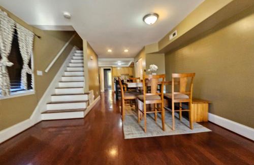 Towson House | Two Story Queen Primary