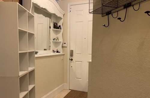 Riviera Beach Apartment | unique and private studio near PGA National & Palm Beach