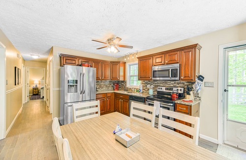 Louisa House | Updated dog-friendly house with water access, firepit, WiFi, & boat slip launch