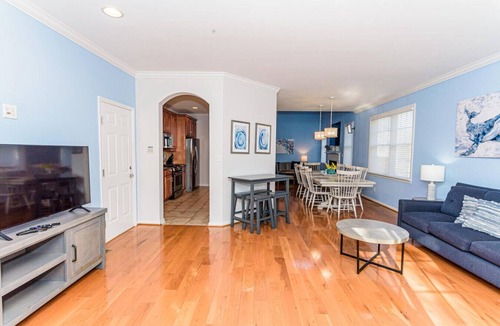 Sun Ridge House | Upscale Bayside Home – 4 Bedroom | Sleeps 14!